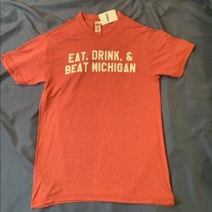 Ohio State t-shirt small ladies. 100% poly, Eat Drink & Beat Michigan, light red